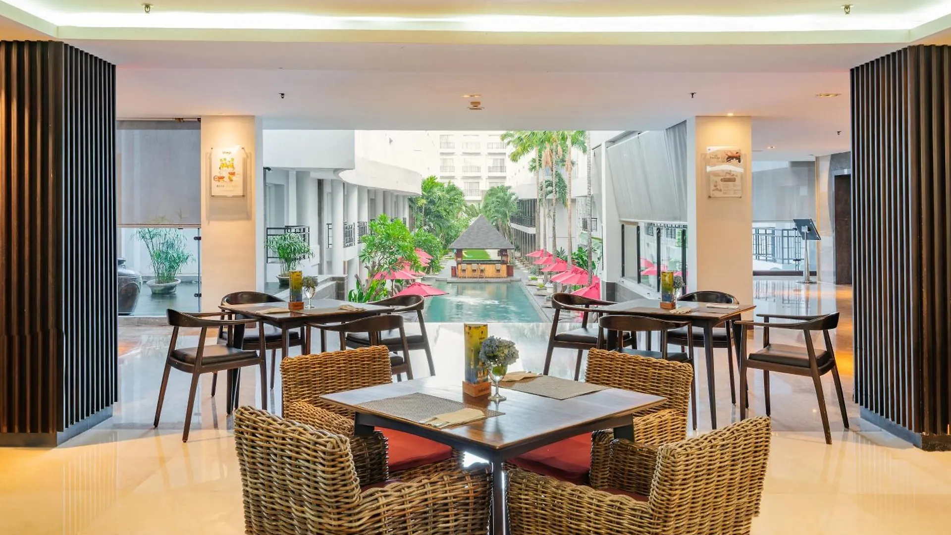 B Hotel Bali & Spa Dempassar 4*,  Indonésia