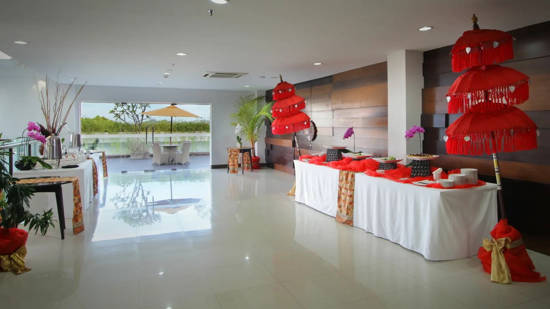 B Hotel Bali & Spa Dempassar 4*,  Indonésia