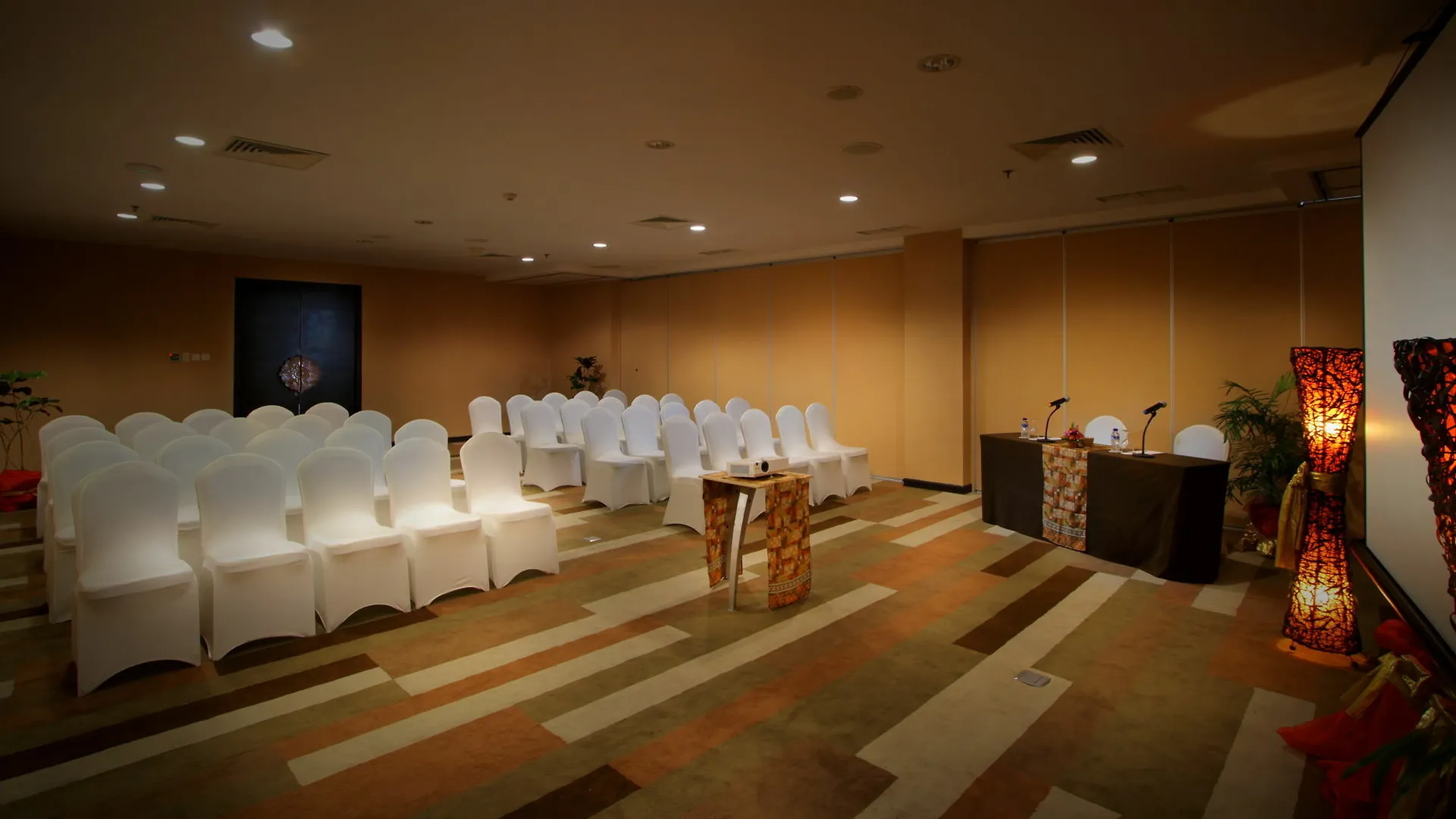 B Hotel Bali & Spa Dempassar