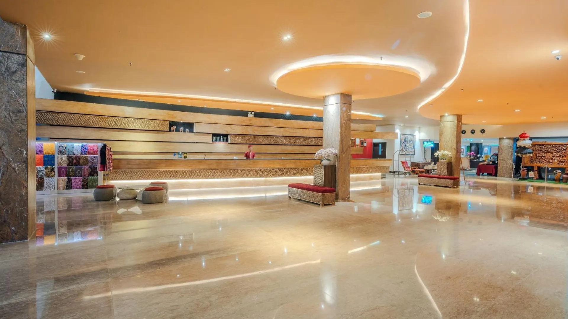 B Hotel Bali & Spa Denpasar 4*,